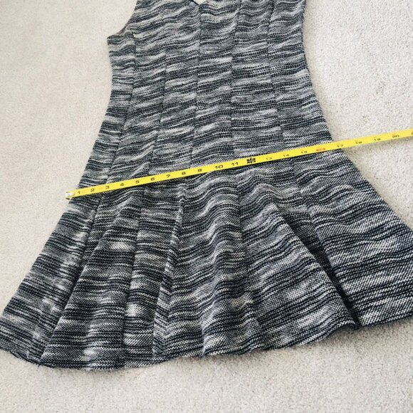 Banana Replublic Marled Tweed Fit-and-Flare Dress Size 4 - Picture 15 of 17